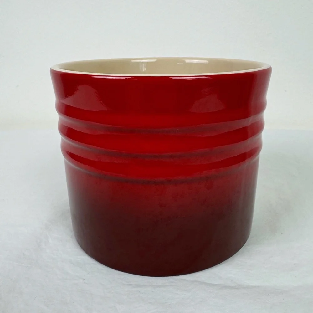 Le Creuset Cherry Red Medium Ceramic Crock